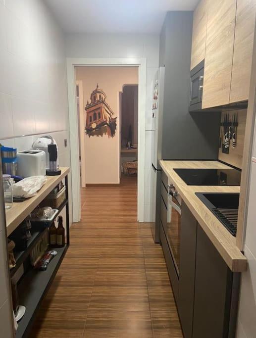 The Clock Tower Apartment 하엔 외부 사진